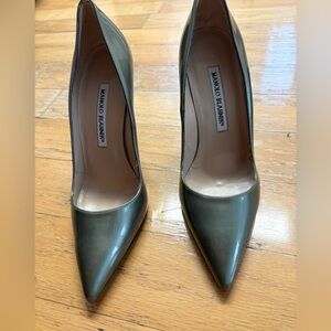 Manolo Blahnik Metallic Gray Heels size 36